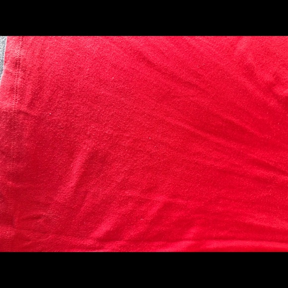 2 a Tee red sleeveless tank top - Picture 4 of 7
